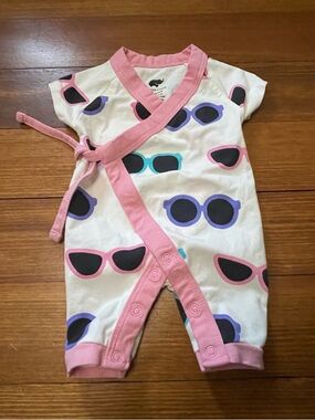 Monica + Andy Kimono One-Piece with Sunglasses Print Size Premie